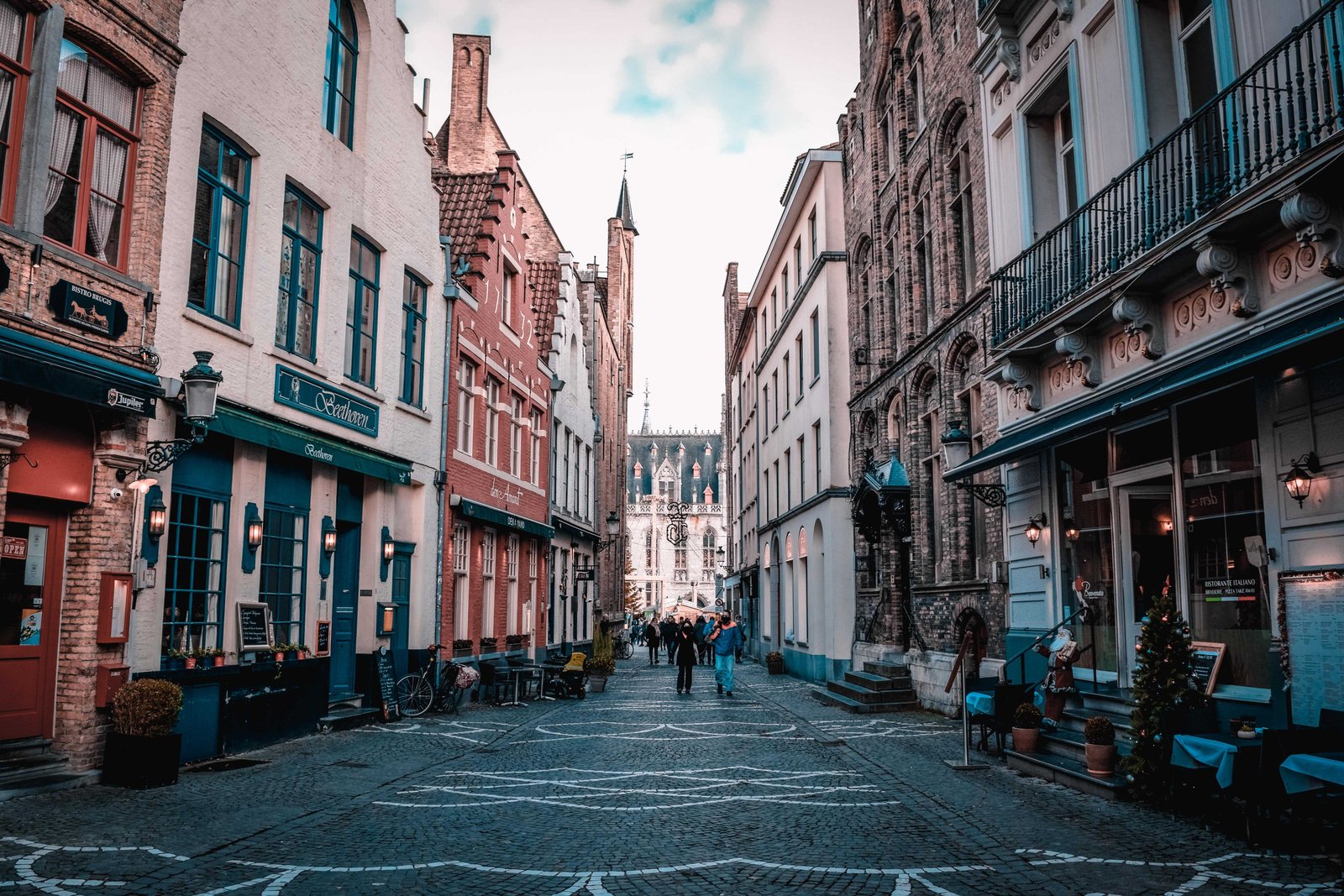 Discover the 18 Best Cities in Belgium Worth Visiting 4 Bruges architecture