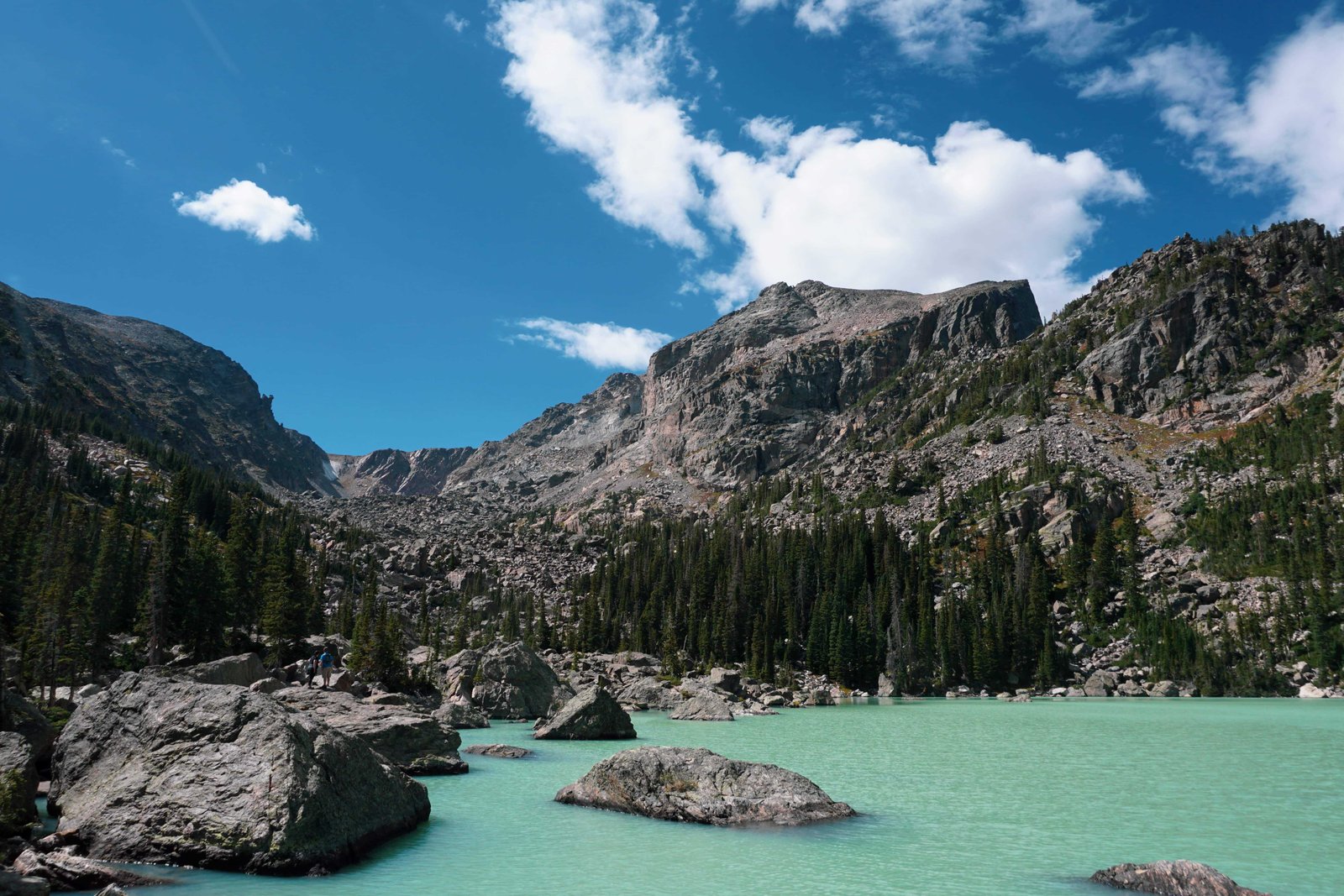 Lake Haiyaha: Easy Hike in Rocky Mountain National Park 4 Lake Haiyaha