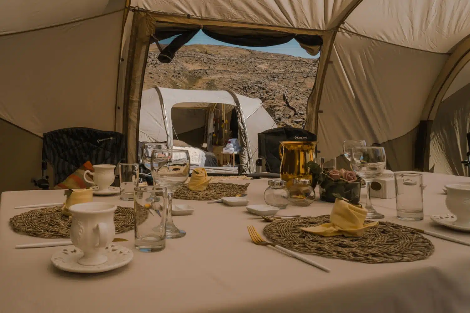 Luxury Glamping with View Pery Local Company