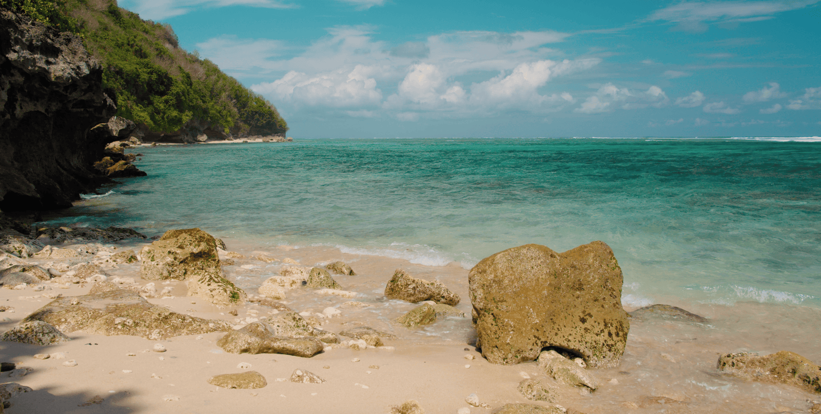 Top Guide to Green Bowl Beach Bali (2026) 10 Green Bowl Beach in Uluwatu, Bali Indonesia