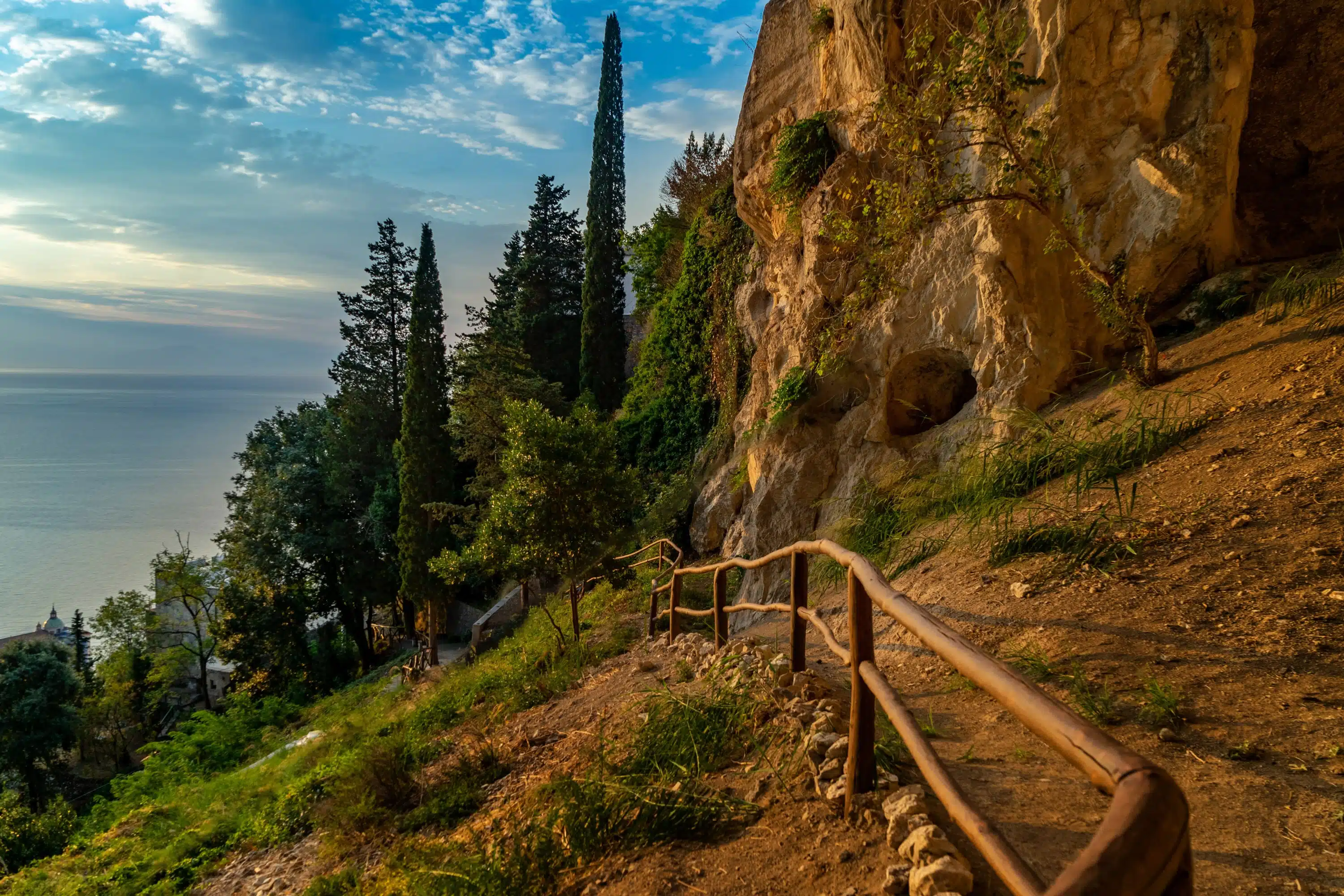 Hike next to the city of Atrani
