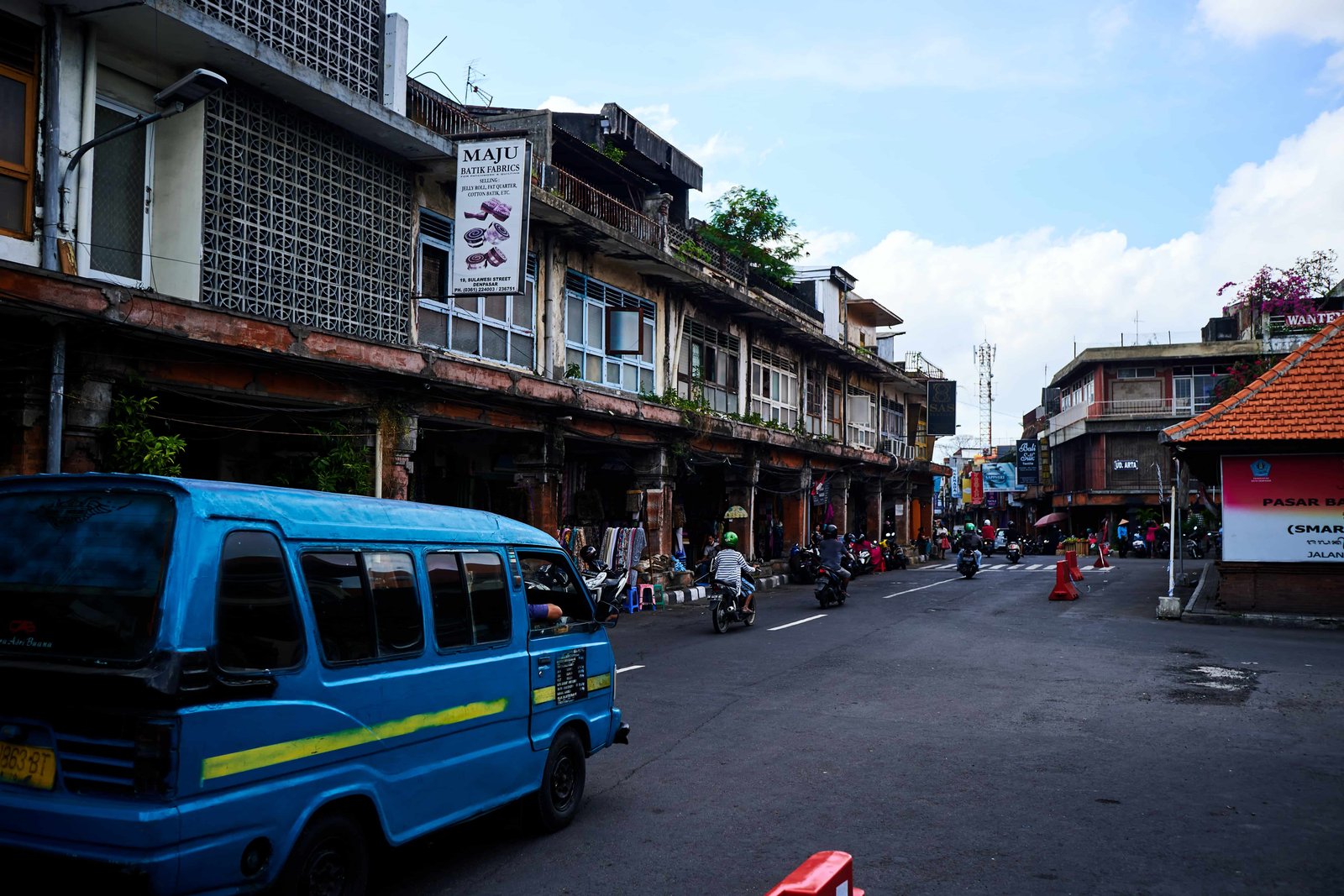 Top Guide to Green Bowl Beach Bali (2026) 8 Bus in Bali