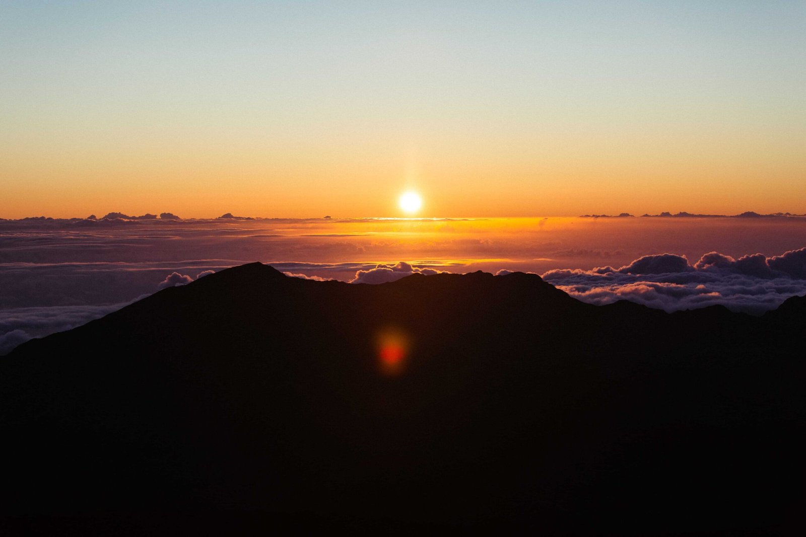 13 BEST North Shore Oahu Hikes You Need to Try! 1 Sunrise at red hill haleakala