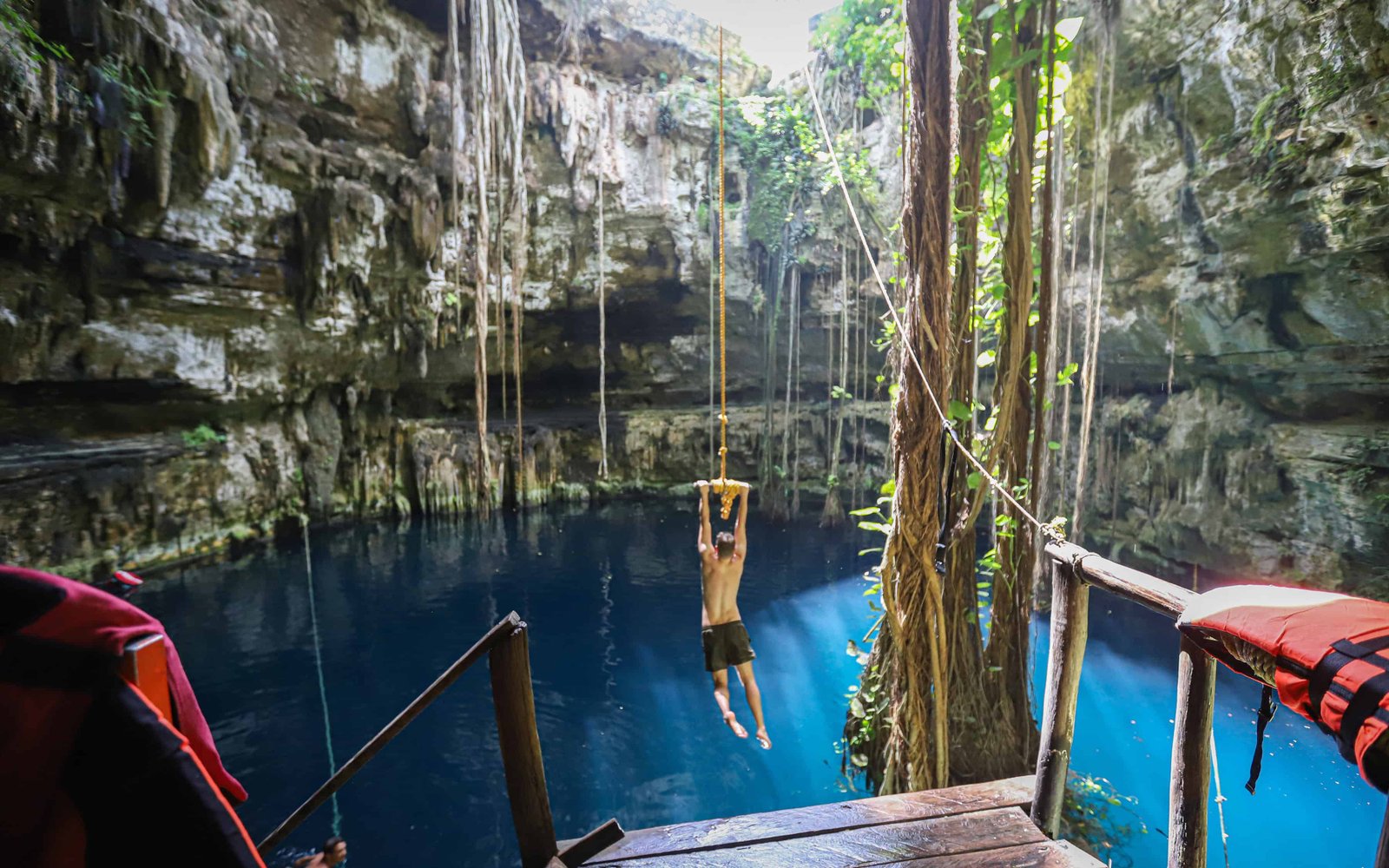 Home 30 Rope swing at Cenote San Lorenzo Oxman
