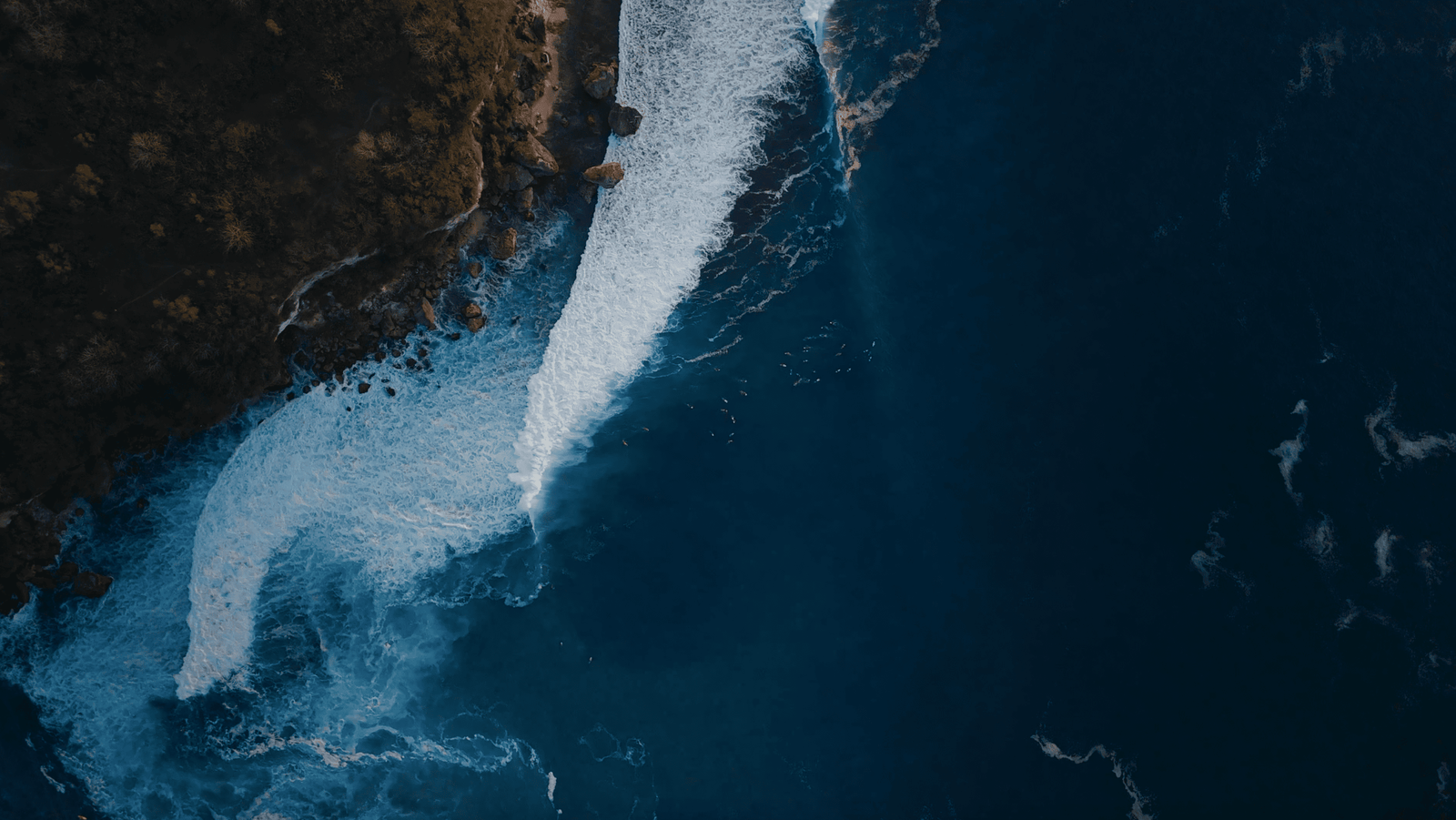 20 Fun Tips to Visit Padang Padang Beach Uluwatu 19 Padang Padang waves
