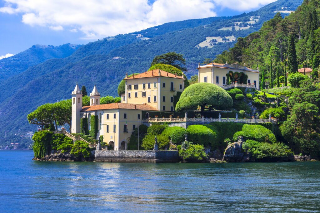 Map of Lake Como (Best Towns, Hotels & How to Plan Your Trip) 13 Lenno in Tremezzina