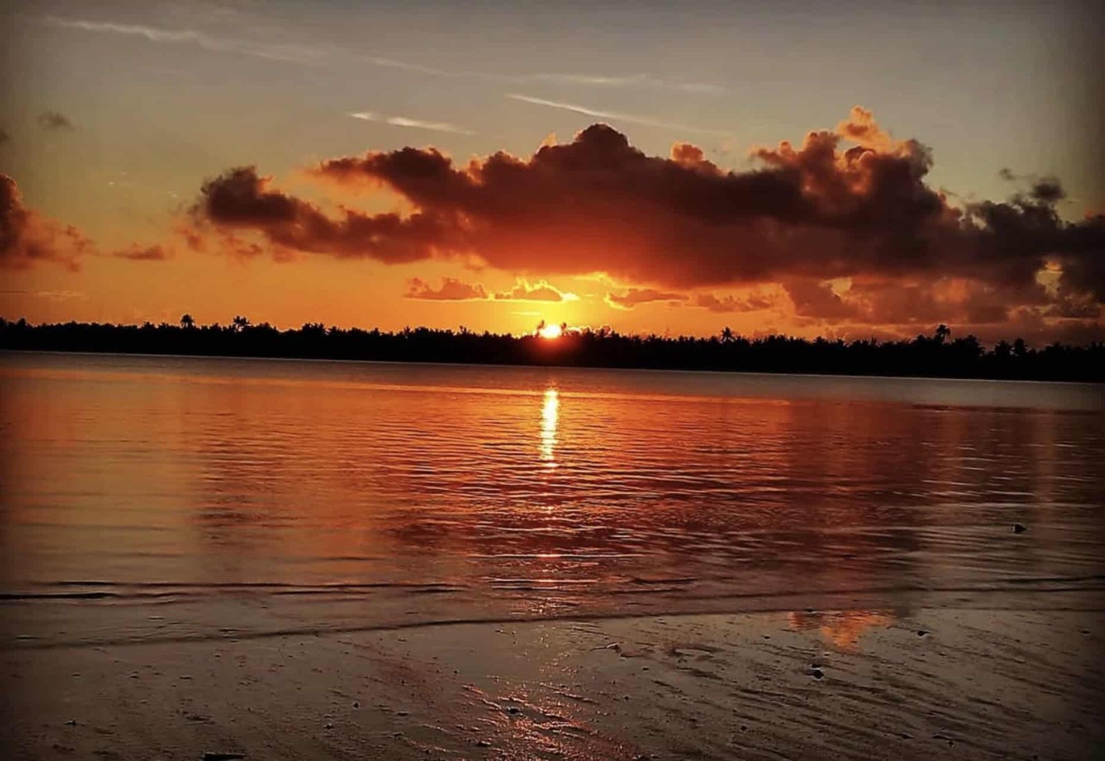 Maupiti Island: 13 TOP Things To Do in 2026 + Map 13 Sunset at Teiera Beach.