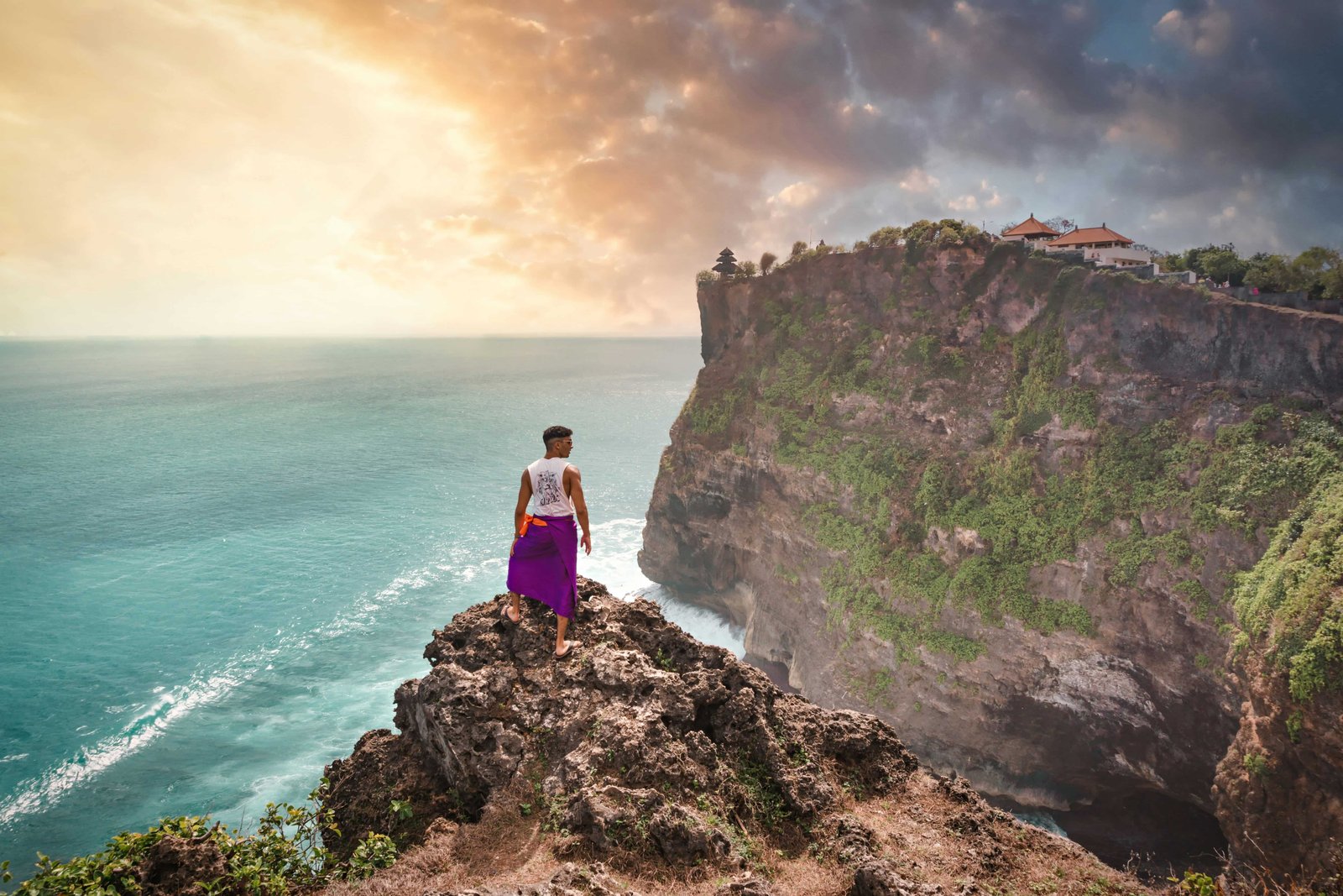 First Timer's Guide to Uluwatu Temple In Bali (2026) 3 Pura Uluwatu