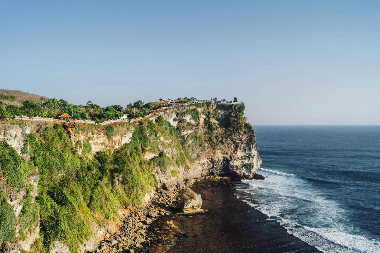 First Timer's Guide to Uluwatu Temple In Bali (2026) 2 Uluwatu Temple
