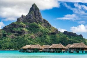 Bora Bora Honeymoon: Best Places To Stay + Activities