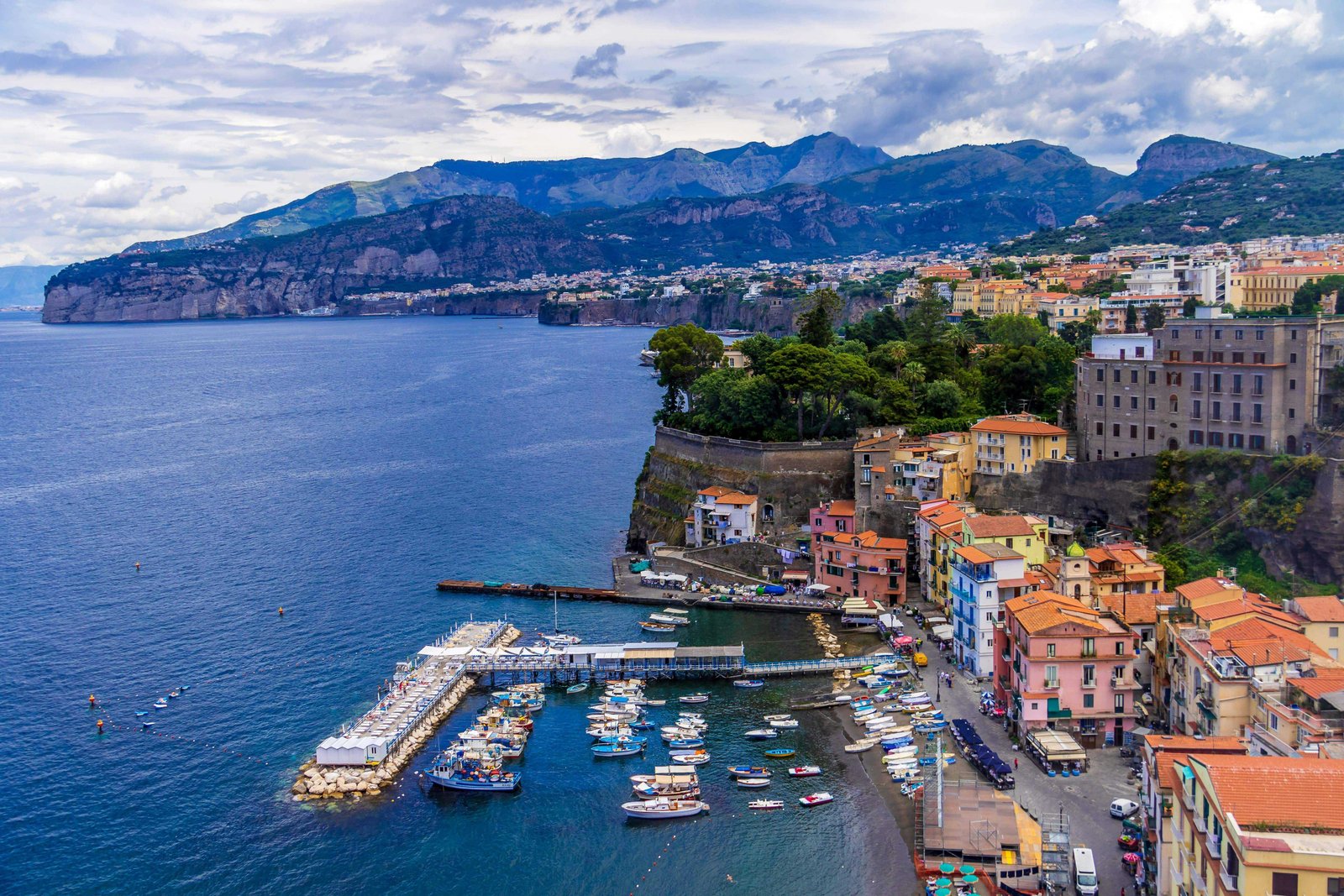Amalfi Coast in November: The Best Off-Season Travel Guide 7 Top things to do with our Travel Guide Sorrento