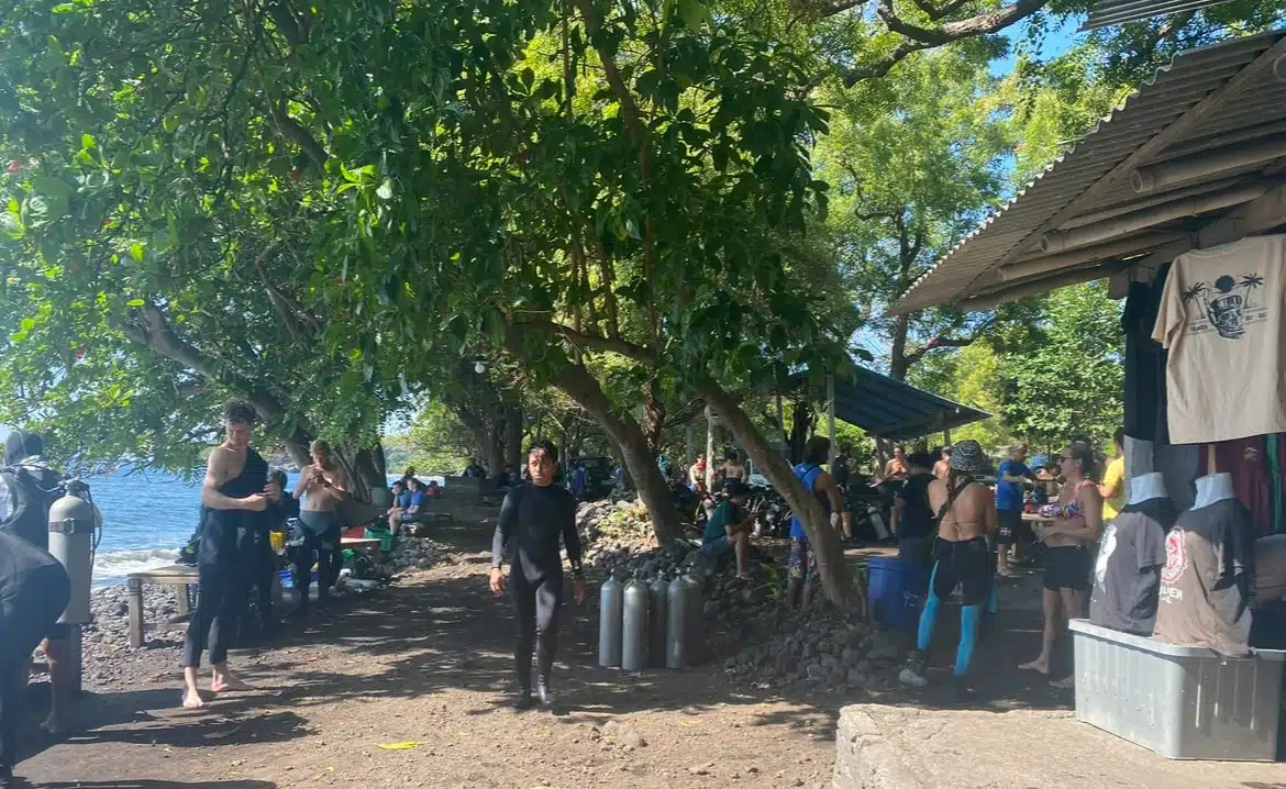Tulamben beach where you will change and put your gear on to walk into the water for your dive.