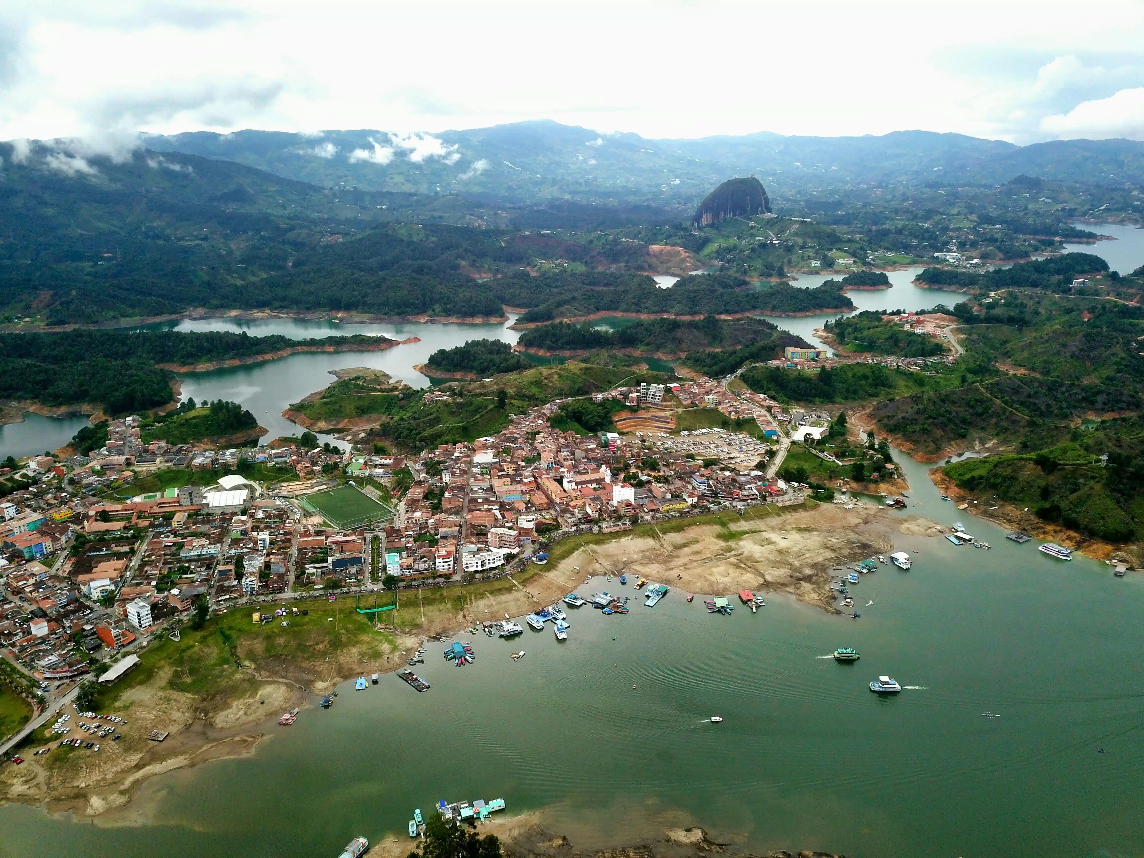 Piedra del Penol in the far distance