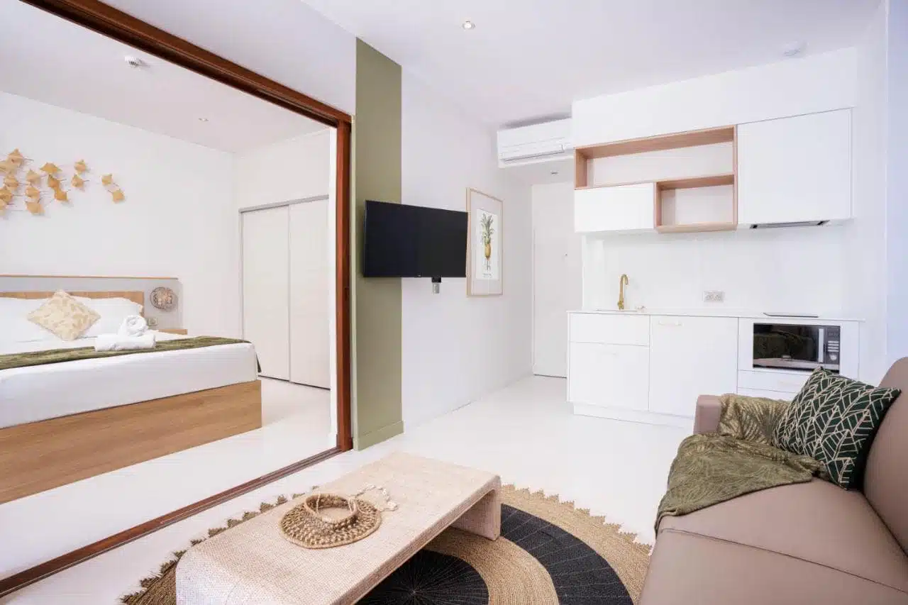 Cook's Bay Hotel & Suites via Booking.com