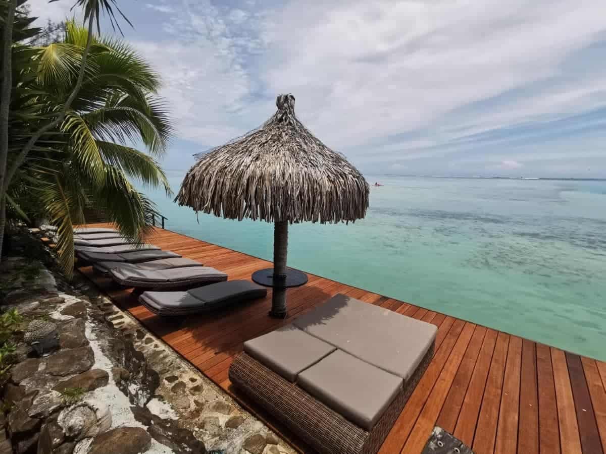 9 Best Moorea Overwater Bungalows + TIPS (2026 Update) 15 Hôtel Fenua Mata'i'oa via Booking.com
