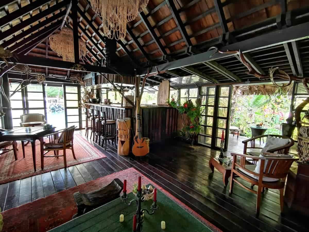 9 Best Moorea Overwater Bungalows + TIPS (2026 Update) 16 Hôtel Fenua Mata'i'oa via Booking.com