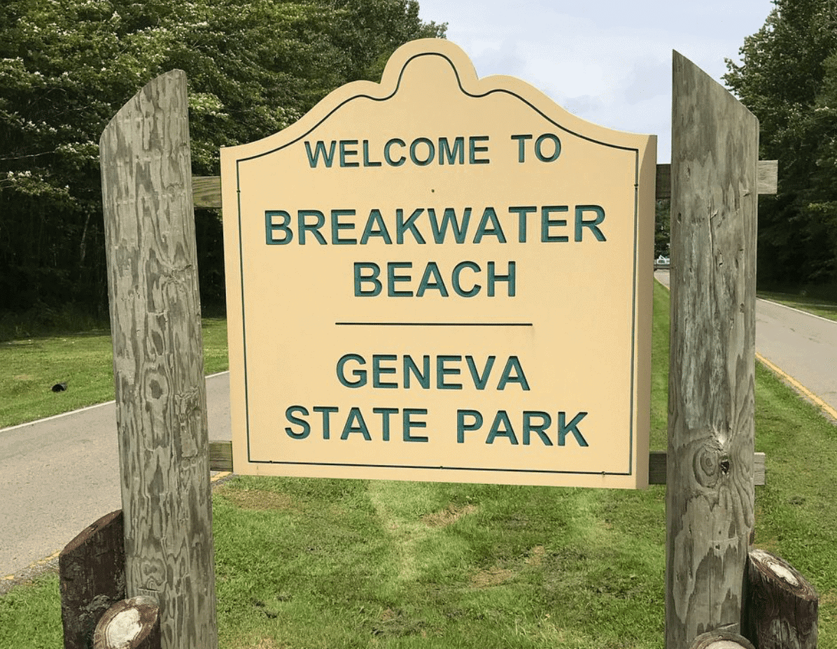 Geneva State Park in Ohio: What to Do (full guide)? 7 Breakwater beach