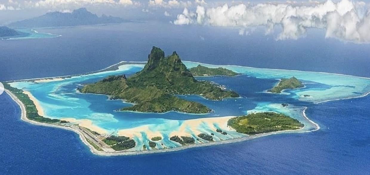 Bora Bora Snorkeling: All You Need to Know + FAQ (2026 Update)! 4 Bora Bora helicopter view.
