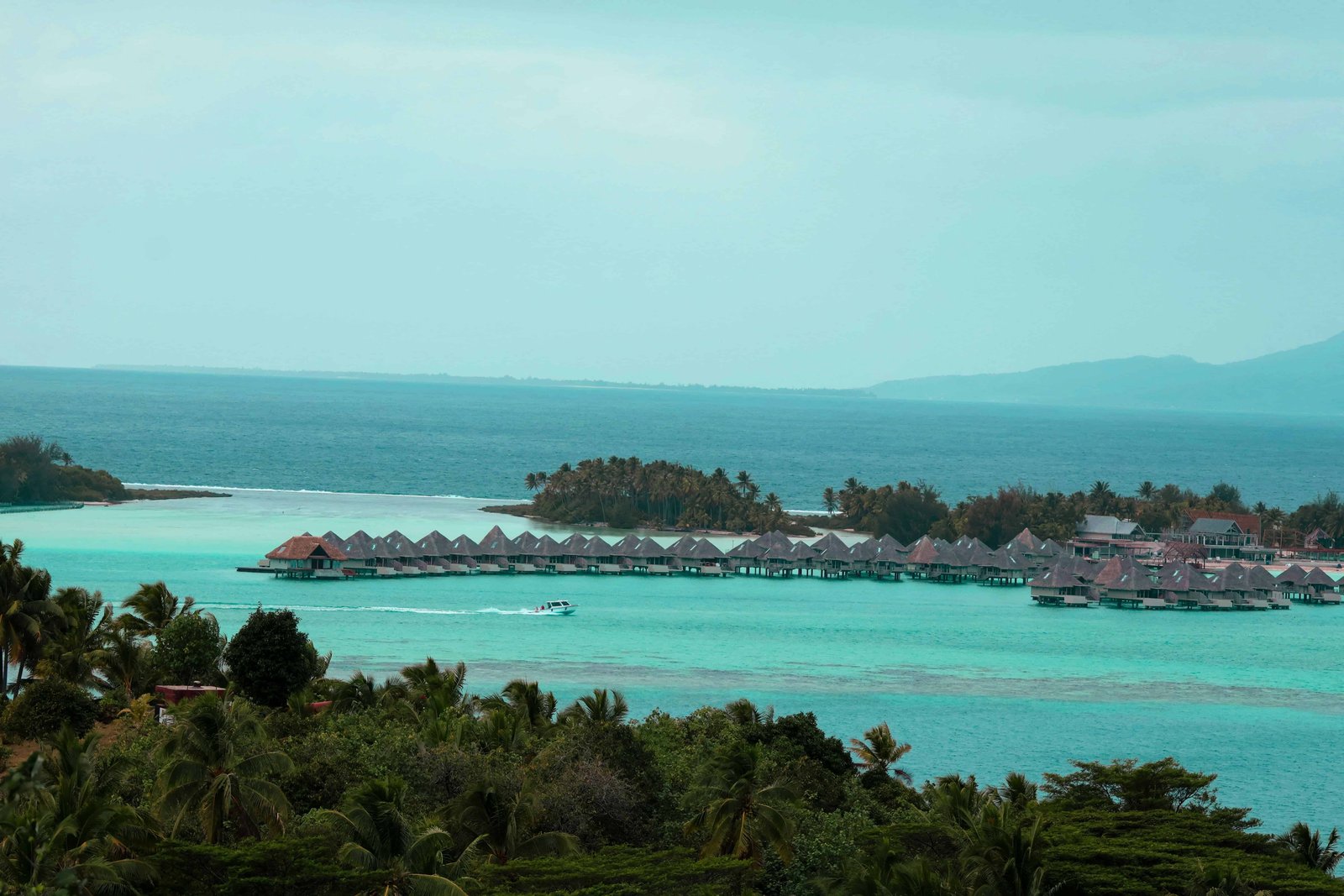 When to Travel to Bora Bora for Good Weather in 2026? 13 Bora Bora