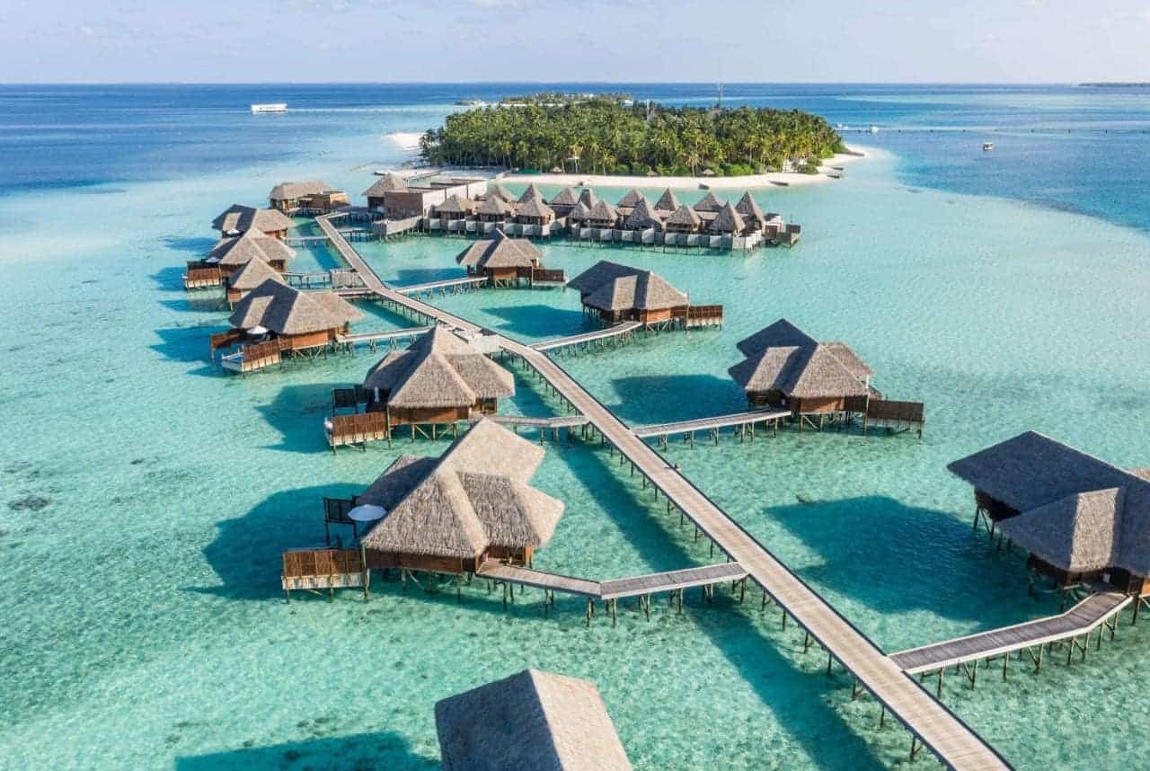 Bora Bora Island vs Maldives: Which island to choose in 2026? 10 Conrad Maldives Rangali Island