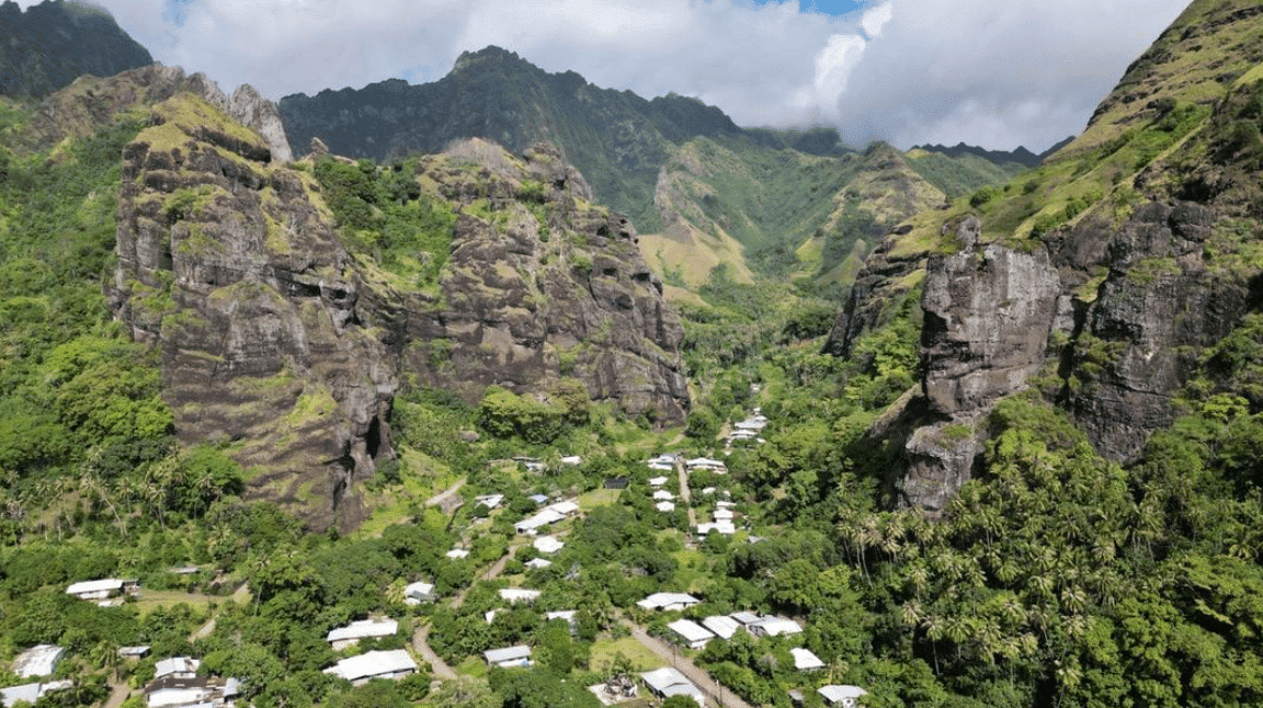 Fatu Hiva Island: Full Guide for 2026! 6 Hanavu village