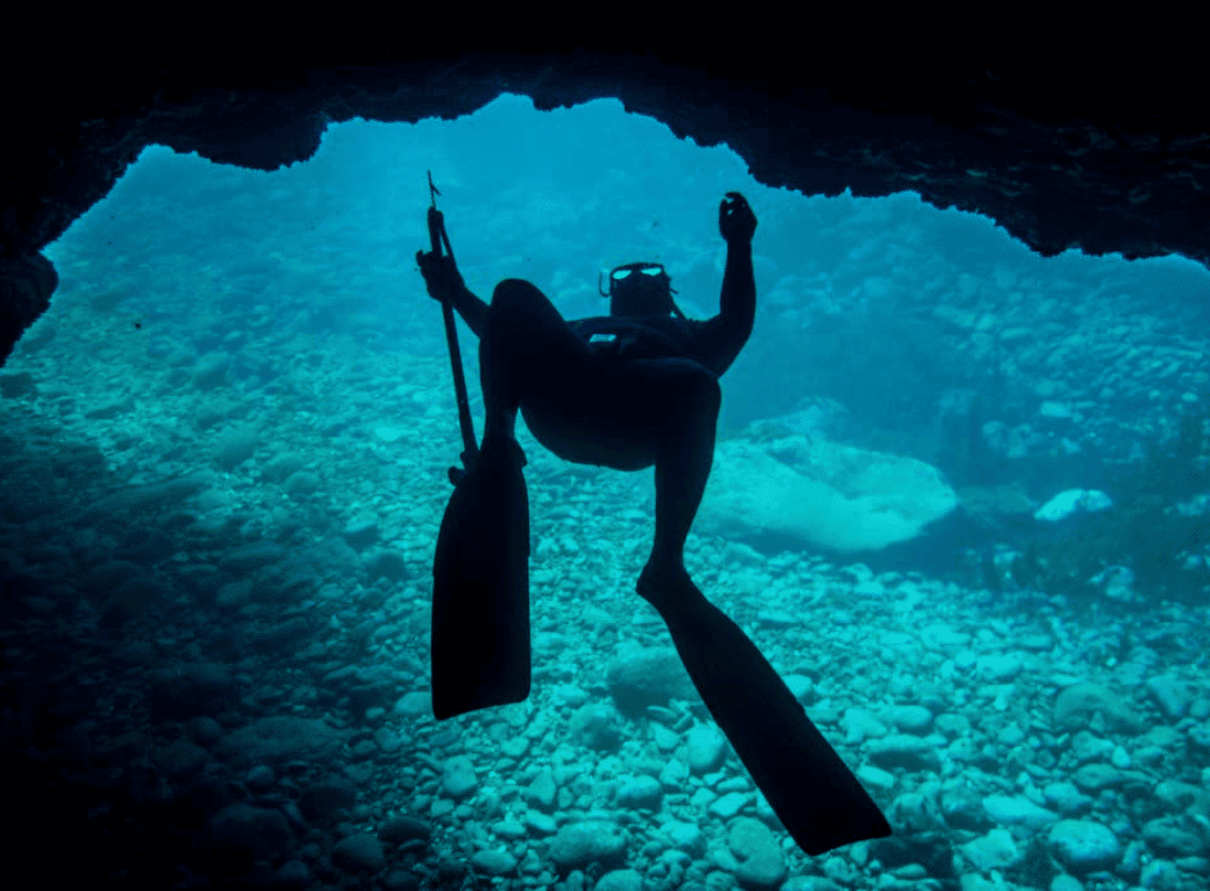 Rapa French Polynesia, the most remote inhabited island (+FAQs)! 8 Snorkeling in Rapa's lagoon