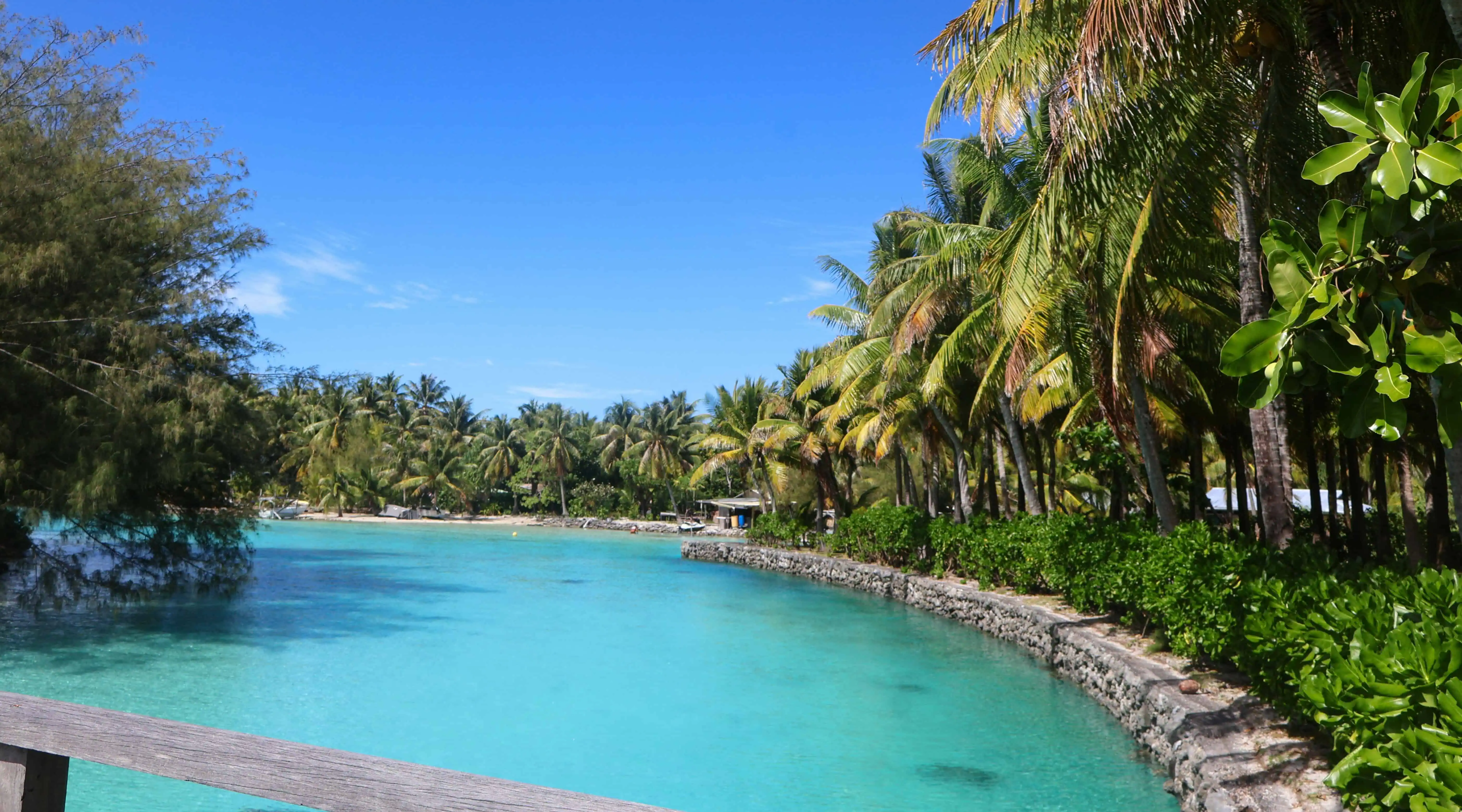 Bora Bora turquoise lagoon