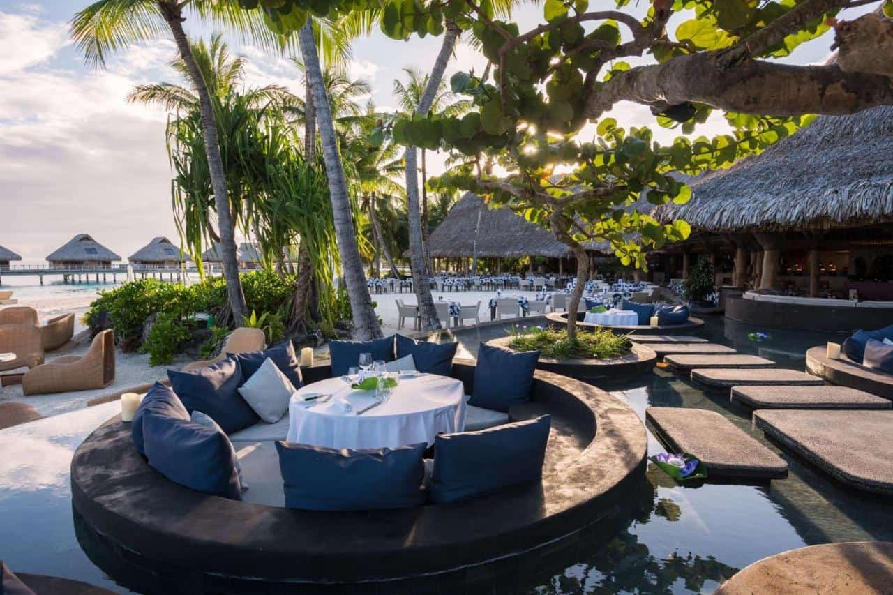 8 Luxurious Bora Bora Overwater Bungalows: Which To Choose? 10 Conrad Bora Bora Nui