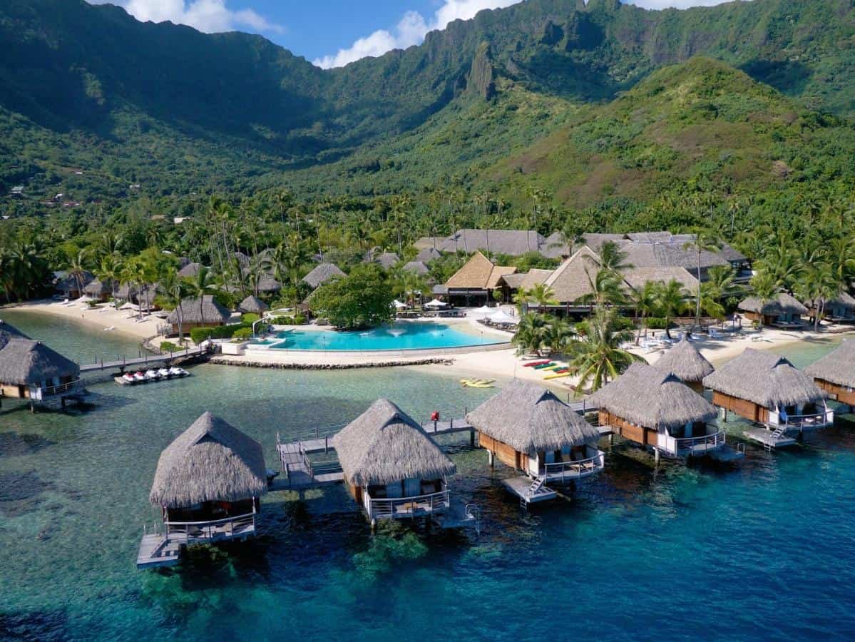 16 Best Overwater Bungalows in Tahiti (2026)! 21 Manava Beach Resort & Spa Moorea