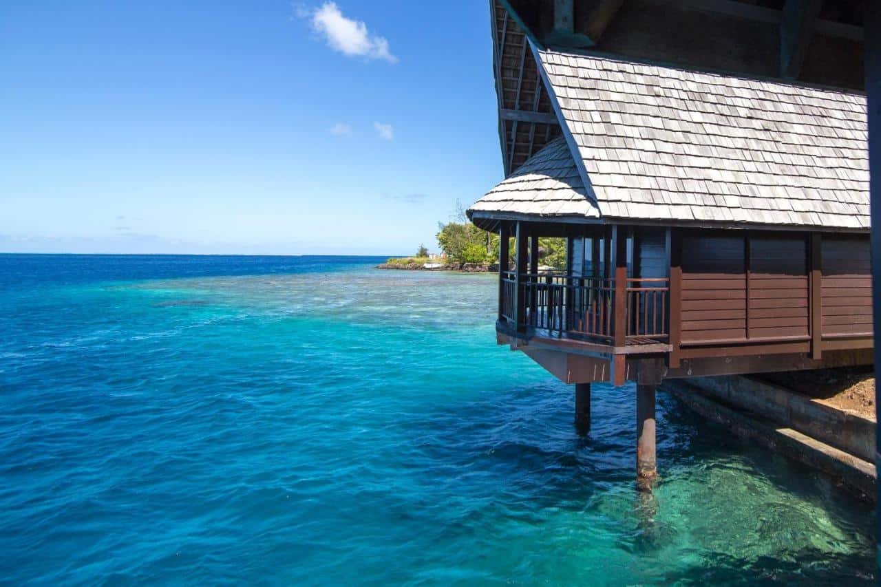 16 Best Overwater Bungalows in Tahiti (2026)! 14 Oa Oa Lodge