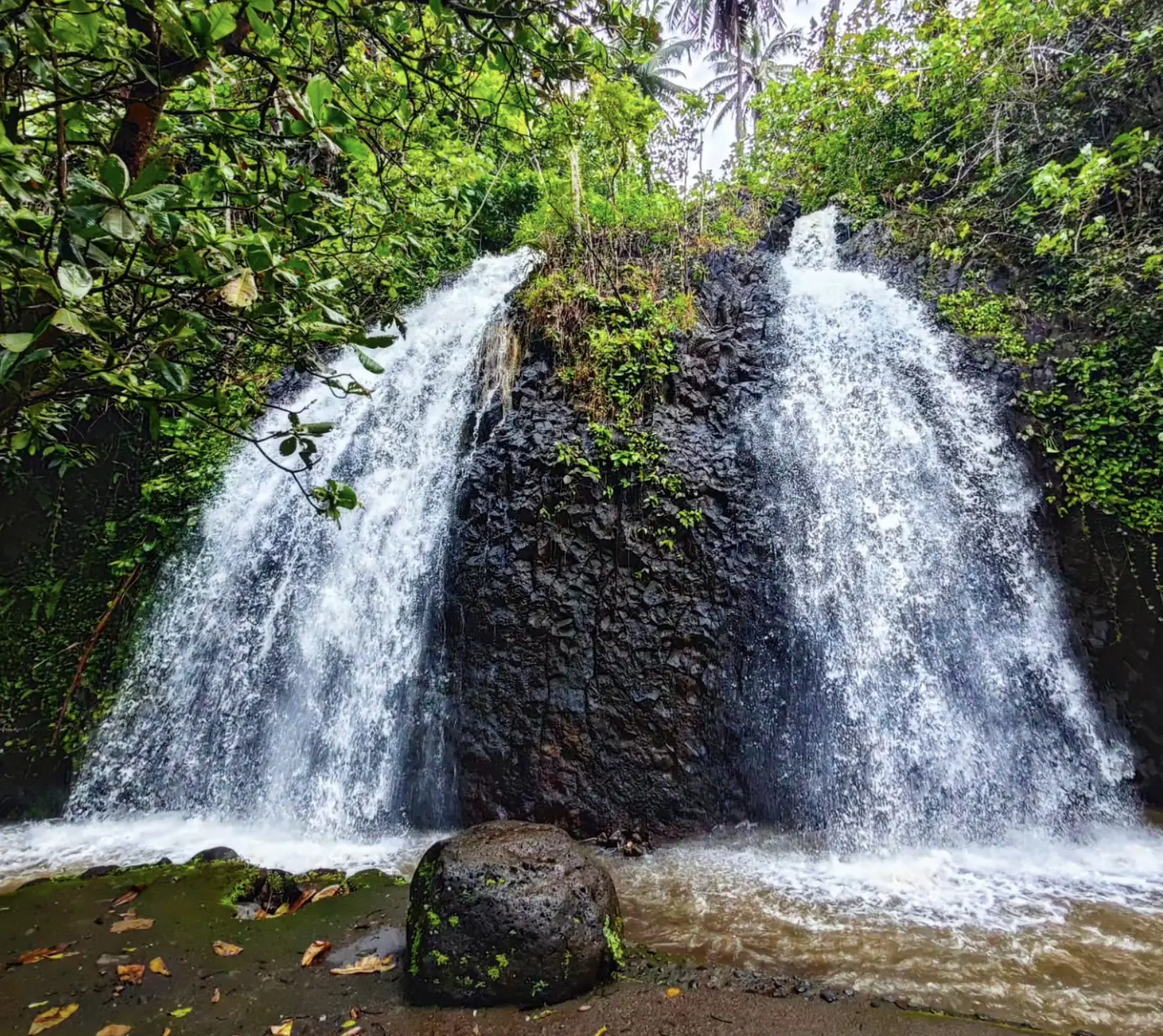 Vaihi Waterfalls