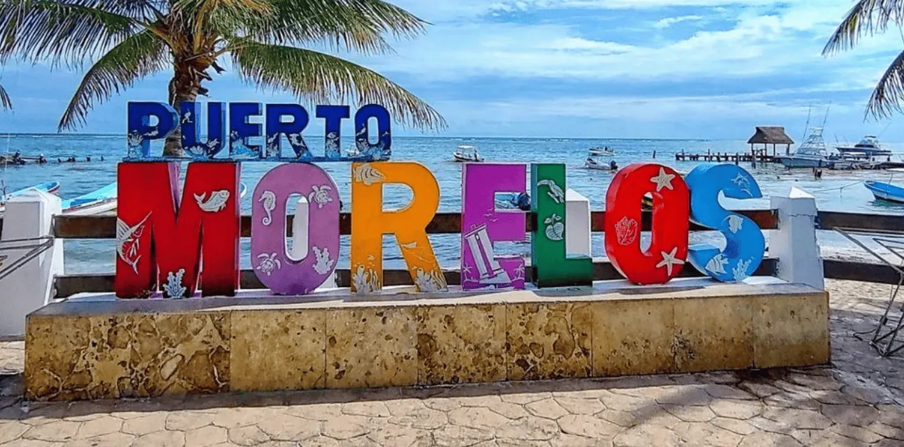 Puerto Morelos welcome sign