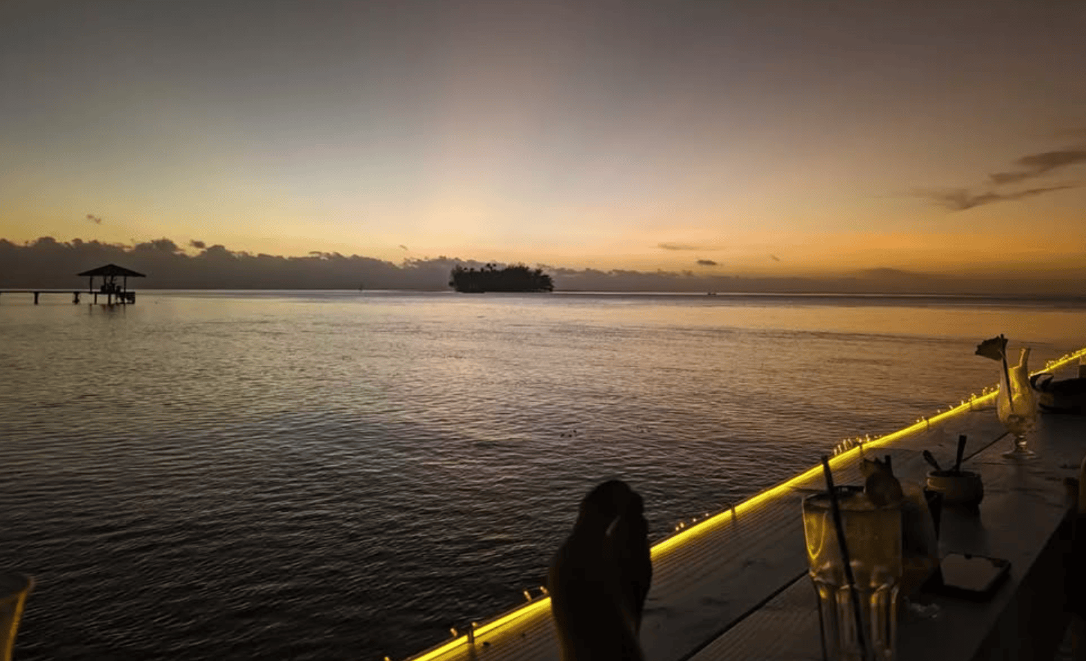 What To Do In Raiatea Island: 14 Activities! 11 Sunset dinner