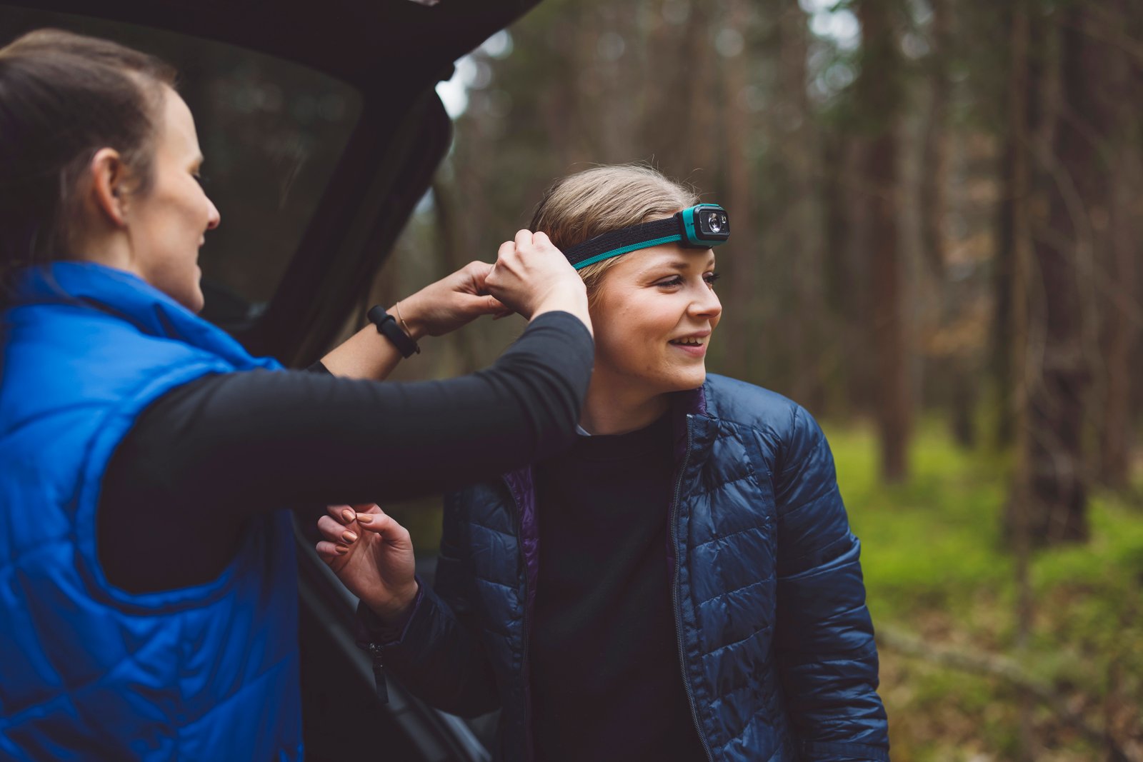 Camping Tips For Beginners in 2026! 6 Putting on a headlamp