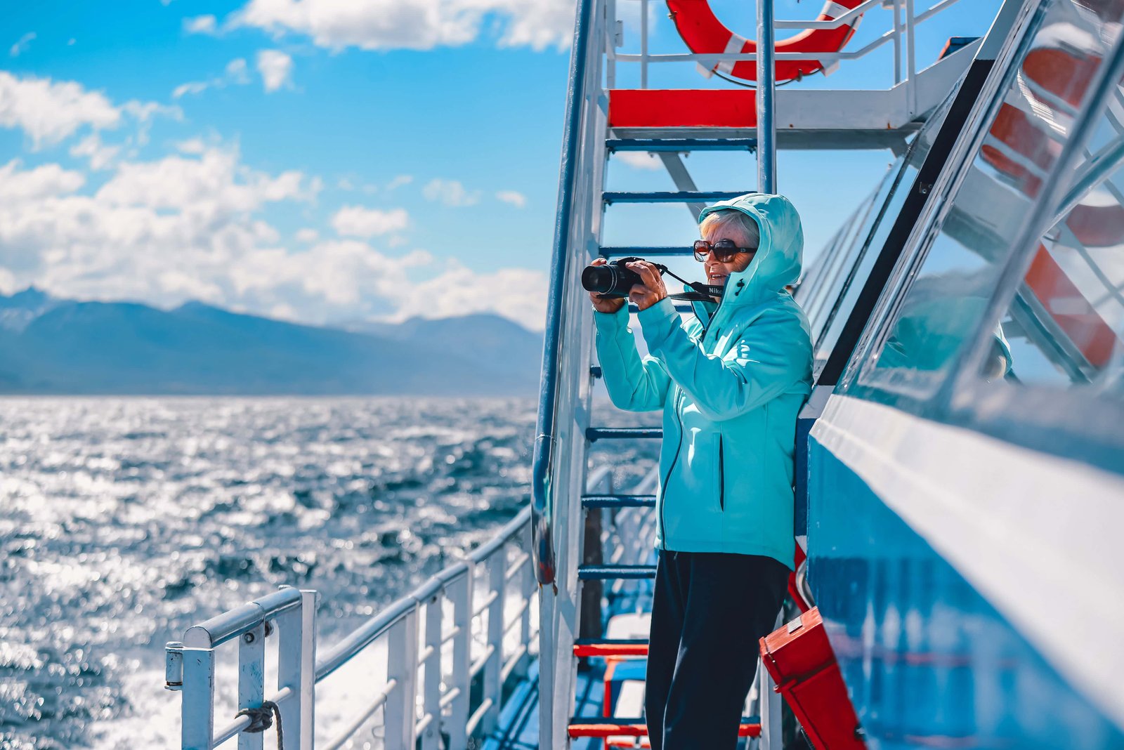 What Are The Best Cruise Lines For Couples In 2026? 8 Alaska cruise line
