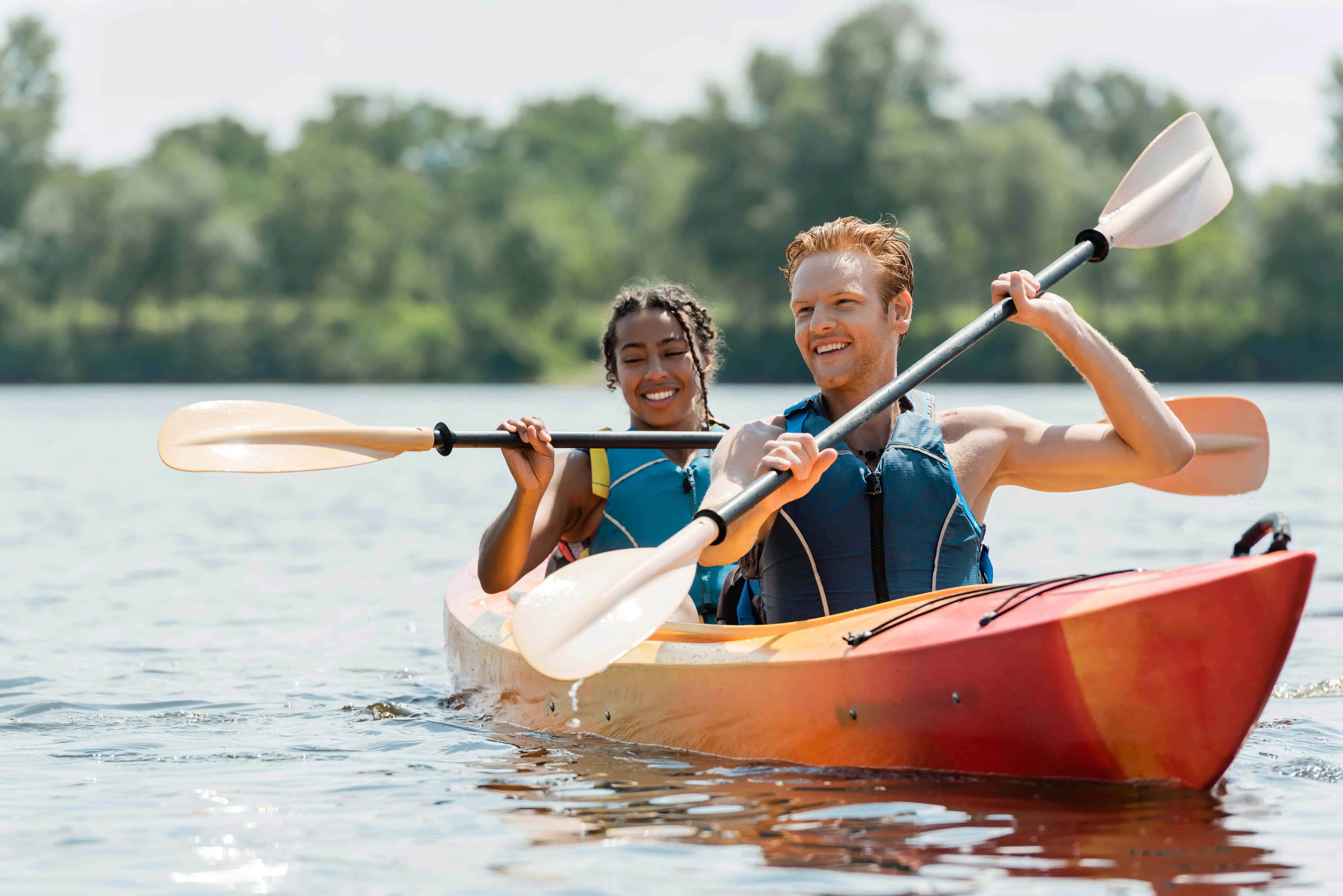 2 people kayaking in Dayton, one of the best things to do in Dayton, Ohio