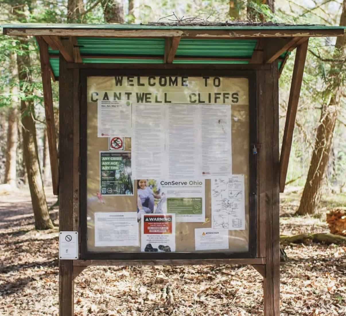 What Are The 7 Best Trails at Hocking Hills You Can't Miss? 13 Cantwell cliffs signboard.