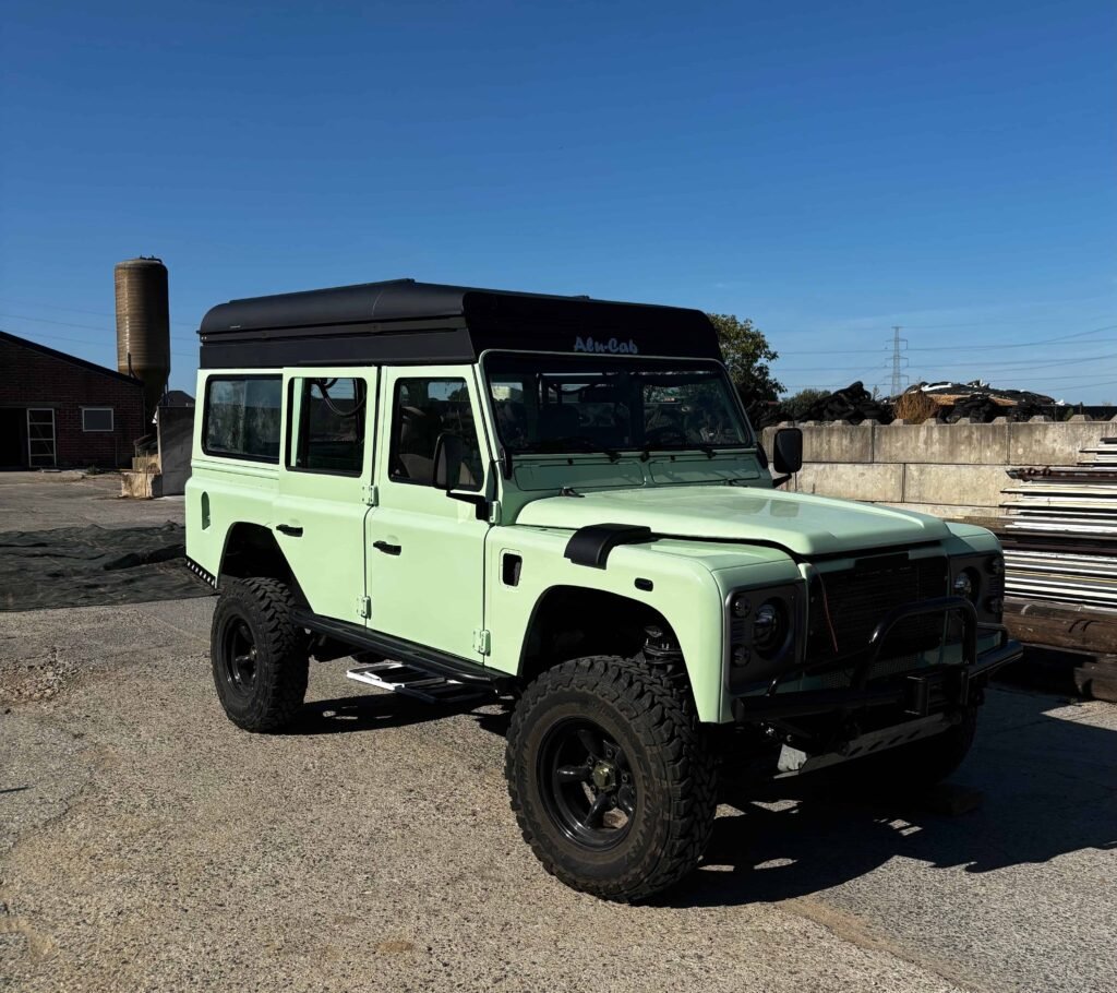 Land Rover Defender restauration project