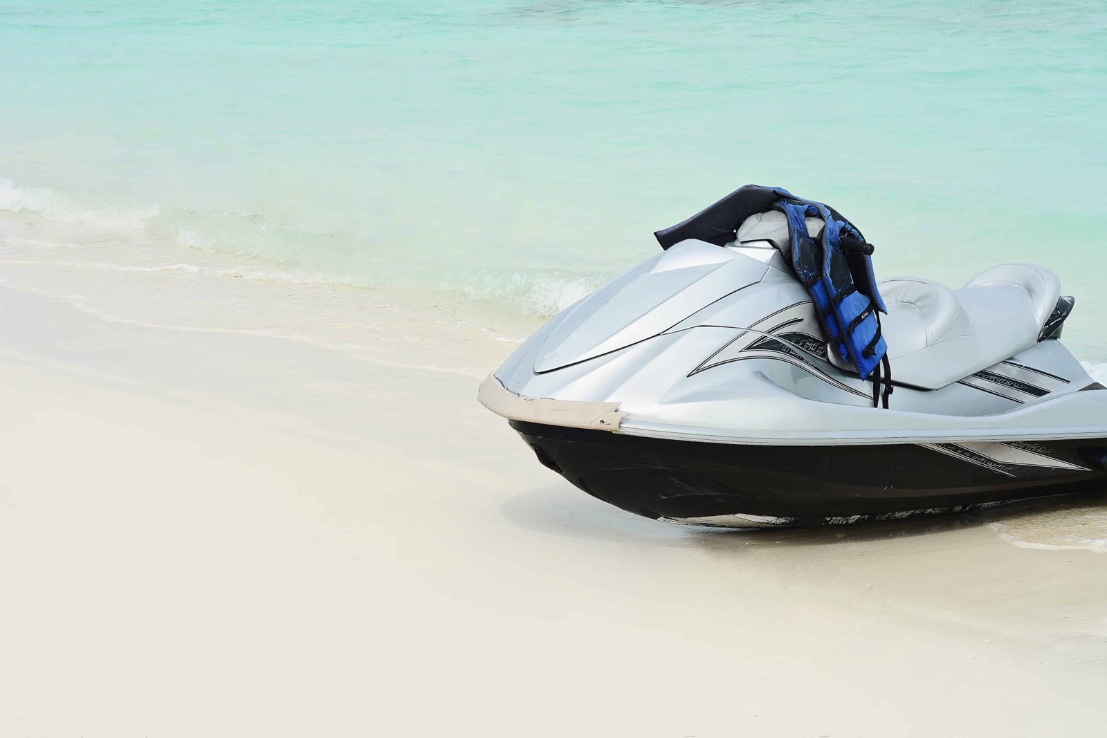 Top 18 Things to Do in Diani Beach: Expert Guide + Itinerary 24 Jet Ski in Kenya