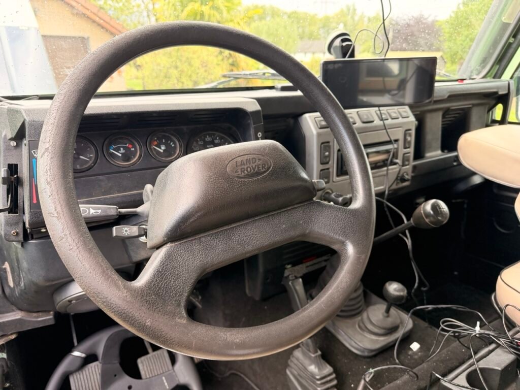 MOMO Steering Wheel Review: Best Off-Road Steering Wheel? 3 Original Land Rover Defender steering wheel