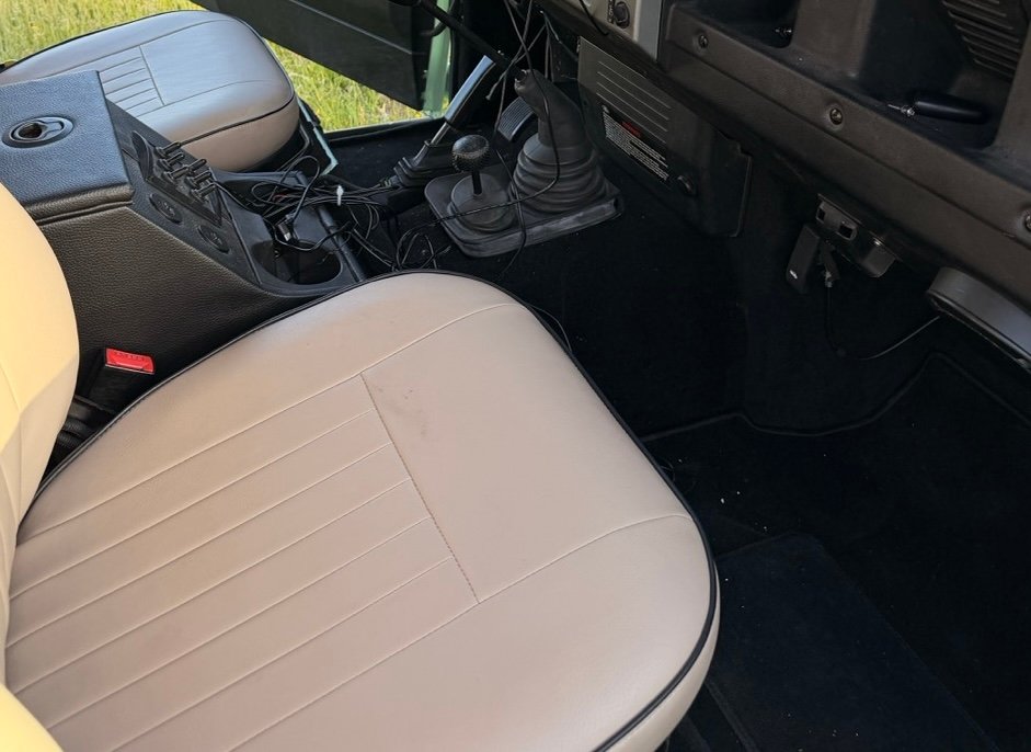 Best Defender interior upgrade: Britpart carpet set (DA4911) reviewed 1 Defender carpet set