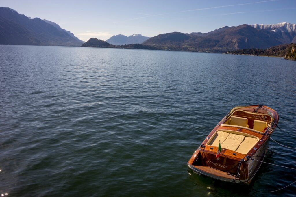 Best things to do in Lake Como, Italy: our local guide 3 Boat tour on Menaggio as one of the best things to do on Lake Como