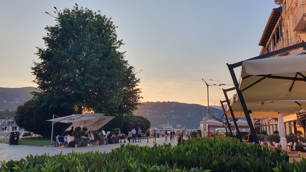 Como Guide: 15 Best Things to Do in Como + Itinerary 6 Piazza Cavour