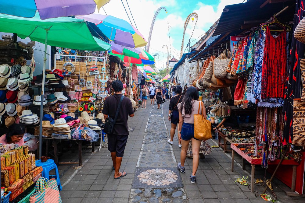 22 Best Things to Do in Ubud, Bali (First-Timer's Guide) 14 Ubud Art Market (Pasar Seni Ubud)