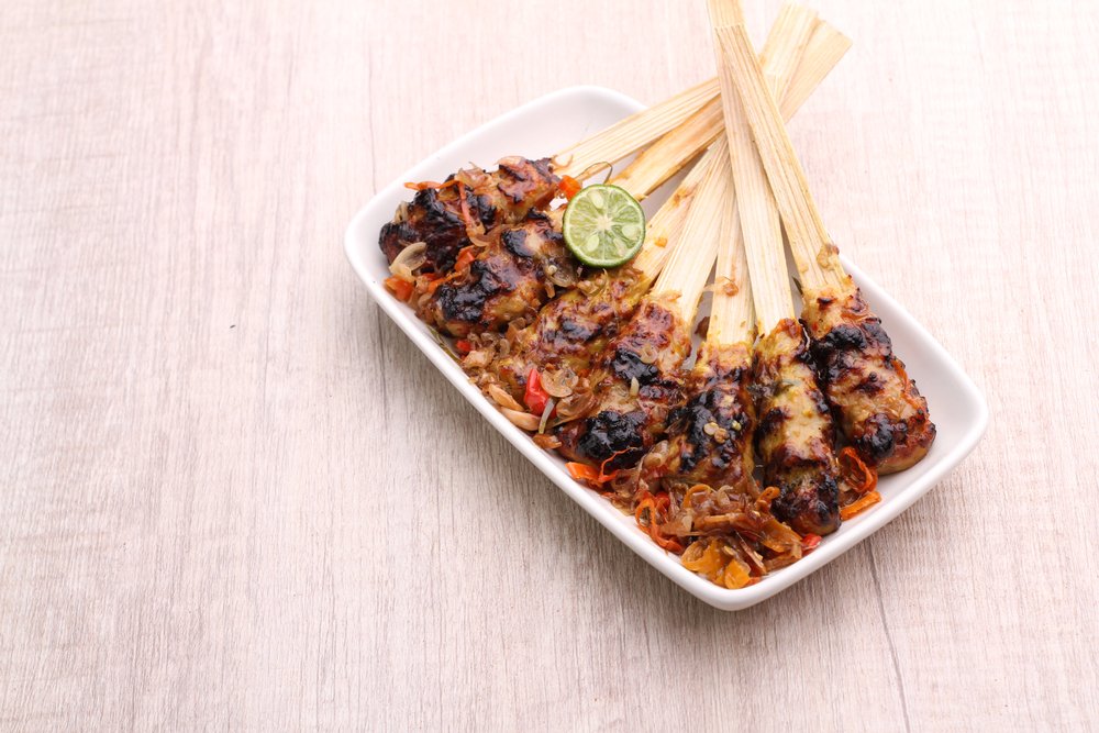 22 Best Things to Do in Ubud, Bali (First-Timer's Guide) 21 Sate lilit