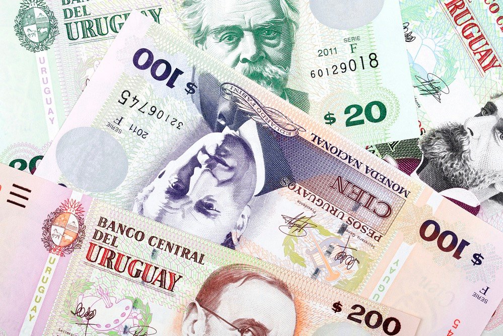 Money in Uruguay: Currency, Cards, ATMs, and Tipping 11 Money in Uruguay: Uruguayan pesos
